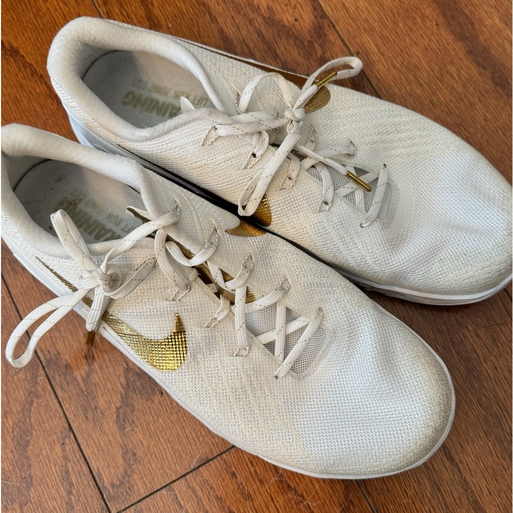 metcon white and gold